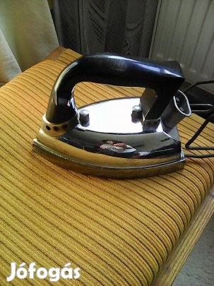 Régi vasaló 4 kg 220 V-tos