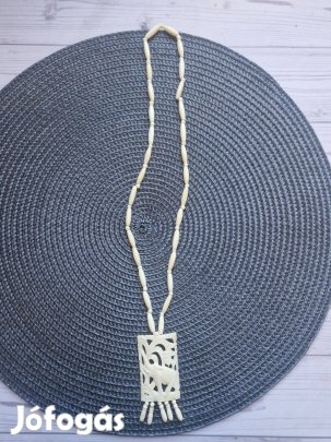 Régi vietnámi elefántcsont nyaklánc, faragott elefánt medállal