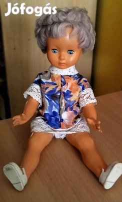 Régi vintázs rövidhajú alvóbaba