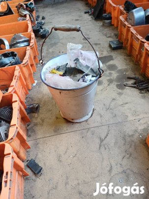 Régi vizes kanna.