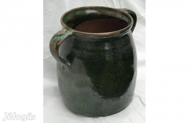Régi zöld agyag fazék