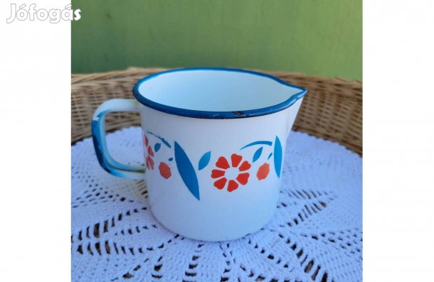 Régi zománcos csőrös bögre