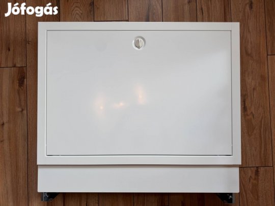 Rehau osztó-gyűjtő szekrény vakolat alatti UP110/750 5-8 kör