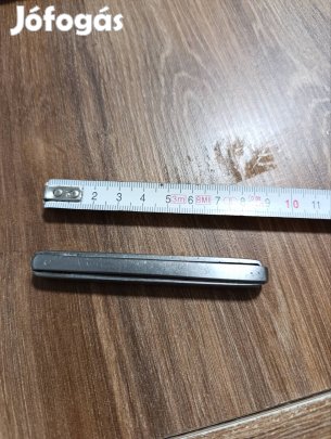 Rejtett kés, bicska 