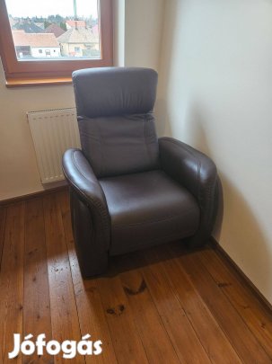 Relax funkciós fotel eladó