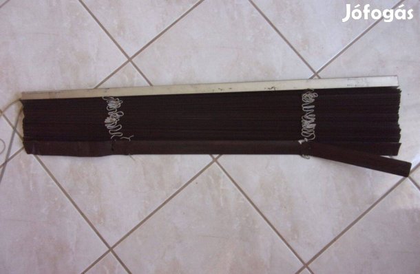 Reluxa 83x125 cm 3 cm széles lamellákkal Újpest központ közelében