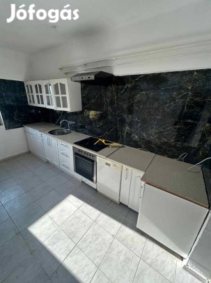 Remek adottságú családi ház!