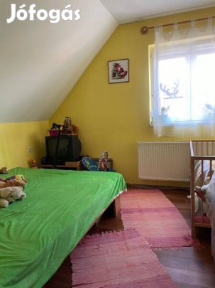 Remek ár-érték arány! Kiváló helyen, központhoz közel KÉTGENER...