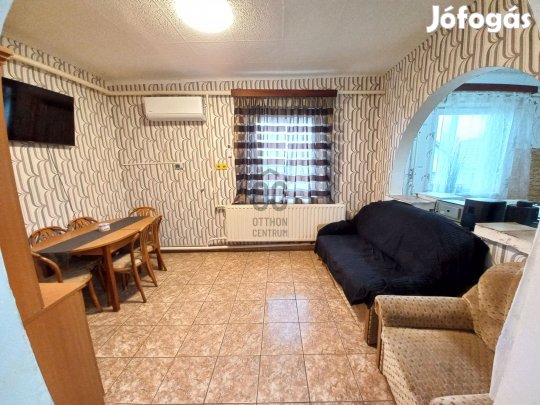 Remek családi ház, friss levegő és nagy kert