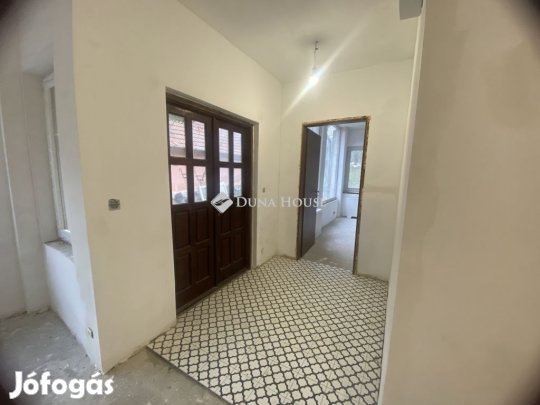 Remek ház Vácszentlászlón