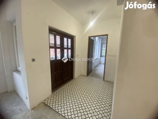 Remek ház Vácszentlászlón