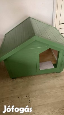 Remek kis kutyaház olcsón! Szigetelt, rázásbiztos, szendvicspanelból!