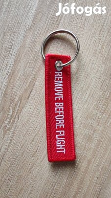Remove before flight kulcstartó