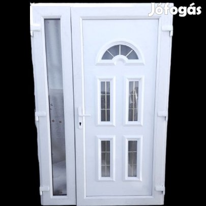 Remy-C- bejárati ajtó / FEHÉR / 138x208 / NYITHATÓ OLDALLAL -