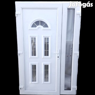 Remy-C- bejárati ajtó / FEHÉR / 138x208 / NYITHATÓ OLDALLAL -