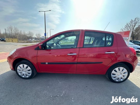 Renault Clio 1.2 16V Cinetic Szervízkönyves KIV...