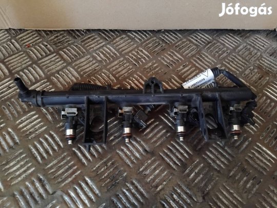 Renault Clio III 1.2 16V Injektor 0280158046