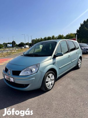 Renault GRAND Scenic Scénic 2.0 Dynamique 7 SZE...