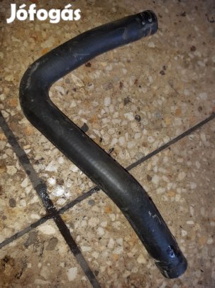 Renault Kadjar Vízcső