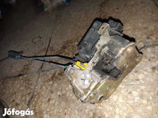 Renault Kangoo I Bal Első Ajtó Zárszerkezet