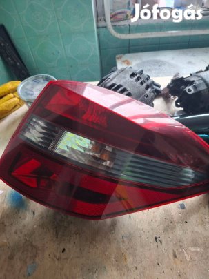 Renault Laguna 3 GT kombi hátsó lámpa jobb bal