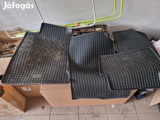 Renault Laguna III. gumiszőnyeg garnitúra