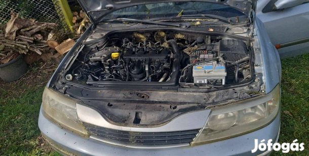 Renault Laguna II 2002 2.2 DCI Bontás