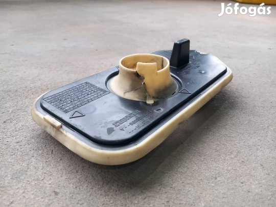 Renault MASTER Opel MOVANO 10- Adblue tank beöntő műanyag keret 492