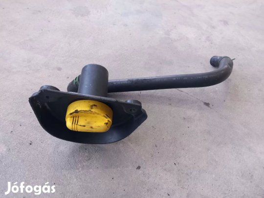 Renault MASTER Opel MOVANO 10- Olajbeöntő csonk konzol sapka 1113