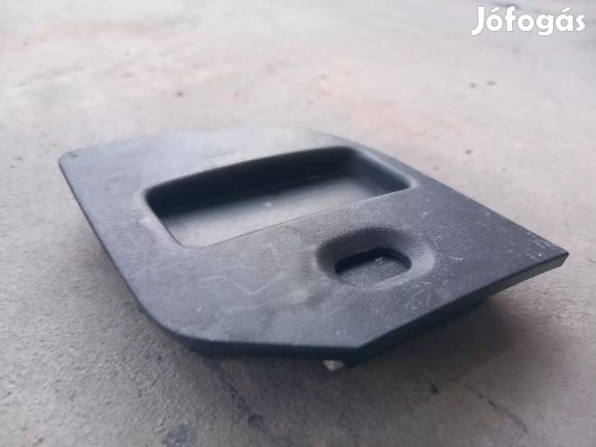 Renault MASTER Opel MOVANO 10- Rádiókeretbe lámpatartó foglalat 832