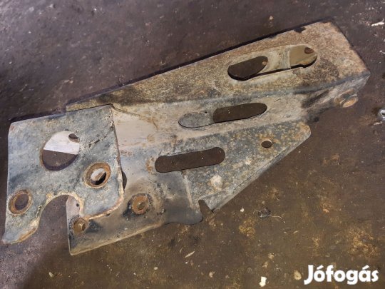 Renault Master 03-10 Bal Első Bölcső Merevítő