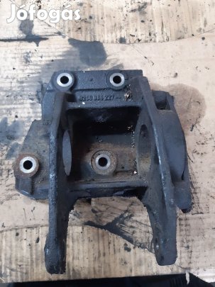 Renault Master 03-10 Féltengely Tartó Bak