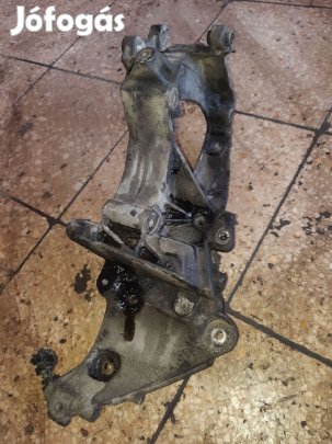 Renault Master 03-10 Generátor Tartó Bak