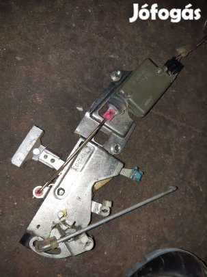 Renault Master Jobb Tolóajtó Zárszerkezet + Központizár Motor