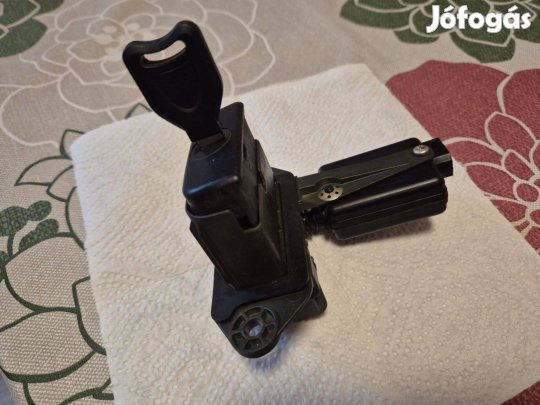 Renault Megane 1.4 Csomagtartó zár