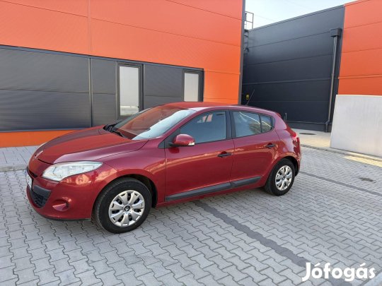 Renault Megane 1.6 Expression Magyarországi.SZE...