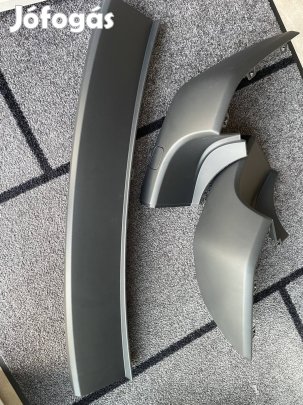 Renault Megane 2 kombi hátsó lökhárító díszléc garnitúra 