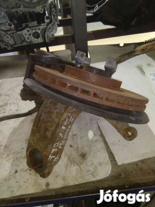 Renault Megane II Jobb Első Csonkállvány Kerékaggyal + Féknyereg