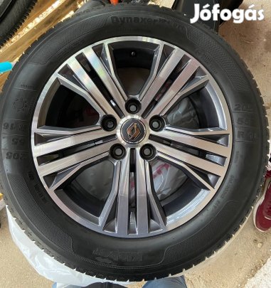 Renault Megane IV R16 gyári felni nyári gumival