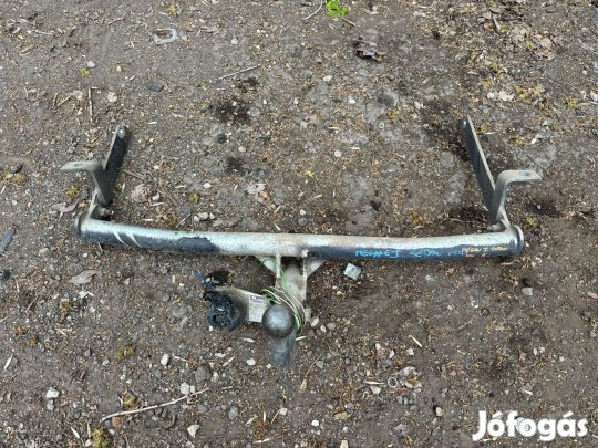 Renault Megane I sedan vonóhorog 