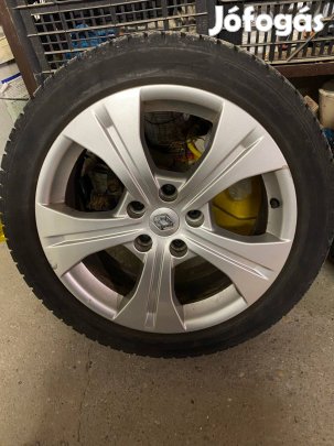 Renault Megane gyári felni téli gumival eladó 205/50/R17