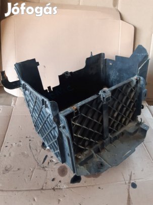 Renault Scenic III Akkumulátor Tartó