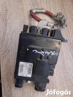 Renault Scenic III Feszültség Szabályozó