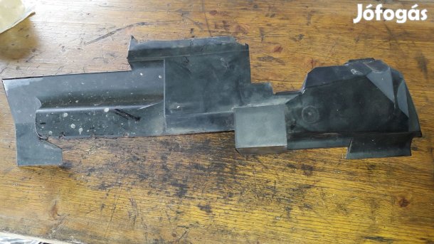 Renault Scenic II Hűtő Melletti Műanyag Burkolat