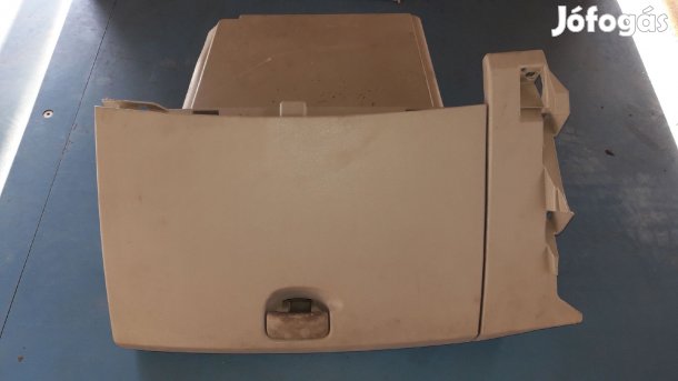 Renault Scenic II Kesztyűtartó