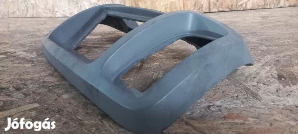 Renault TRAFIC 01- Műszerfal középső rádió szellöző rostély keret 1952