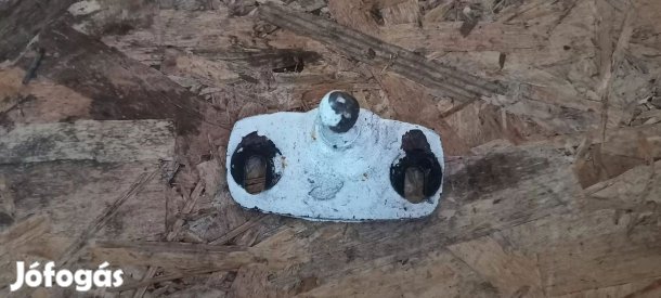 Renault TRAFIC 01-től Bal hátsó ajtó felső fixáló rögzítő 2026