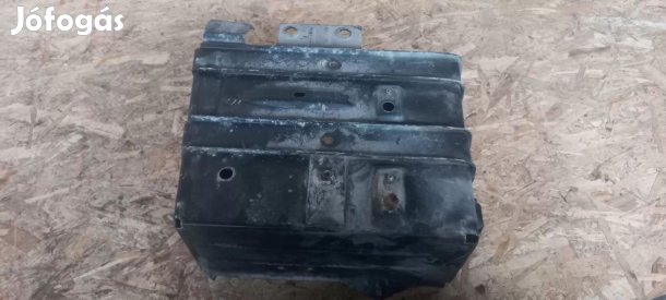 Renault TRAFIC 01-től akksi akkumulátor tartó tároló 1922