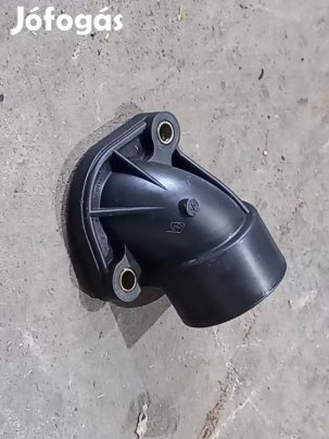 Renault TRAFIC Opel VIVARO 01- Hűtővíz műanyag vízcső vízcsőcsonk 8109