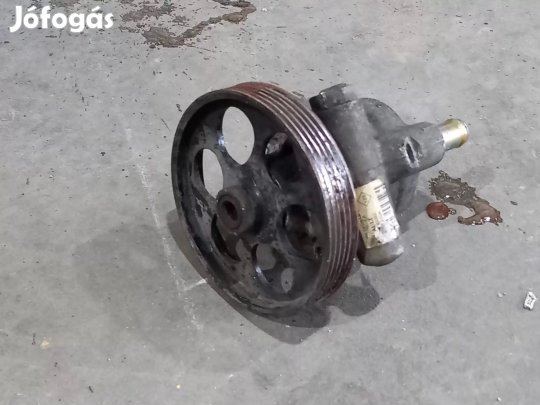 Renault TRAFIC Opel VIVARO 01- Szervószivattyú szervópumpa pumpa 8115